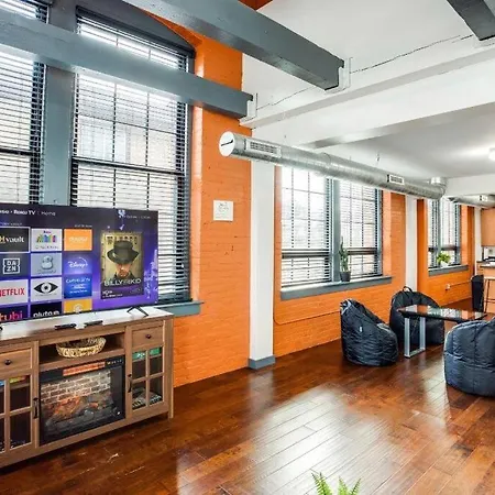 Centric Modern Loft W/ King Beds & Smart Gametable Villa Rochester Exterior photo